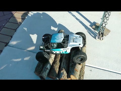 Unboxing & First Run: Axial Yeti 4WD RC Truck - UCTikFhzCiIXfOMS7D29dvYg