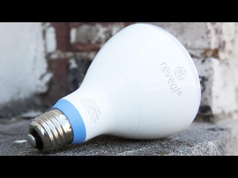 The GE Reveal BR30 LED wins our Editor's Choice - UCOmcA3f_RrH6b9NmcNa4tdg