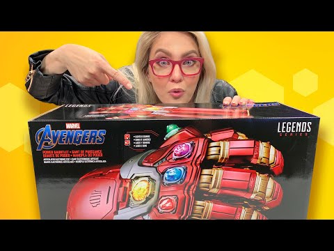 Avengers: Endgame Power Gauntlet Unboxing - UCOmcA3f_RrH6b9NmcNa4tdg