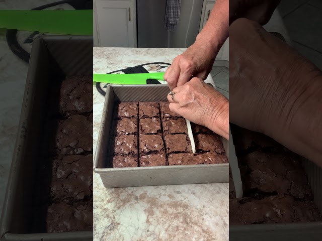 How to Cut Brownies Like a Pro