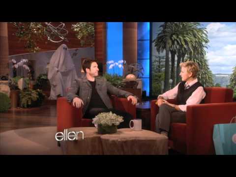 Ellen Scares Dylan McDermott! - UCp0hYYBW6IMayGgR-WeoCvQ