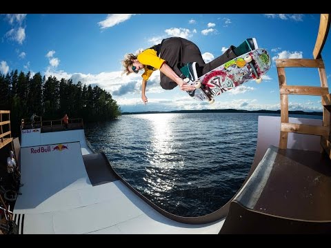 Skateboarding on a floating miniramp in central Finland - UCblfuW_4rakIf2h6aqANefA