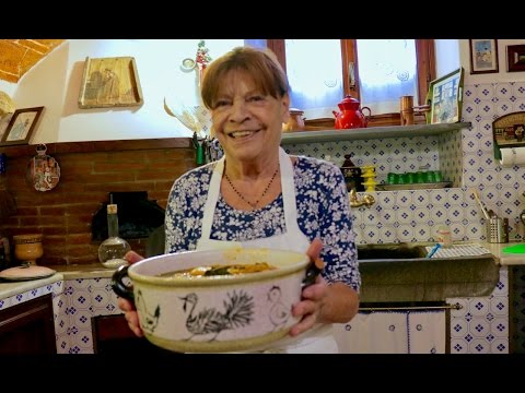 How to Make Ribollita Soup from Tuscany | Pasta Grannies - UCedsqpl7jaIb8BiaUFuC9KQ