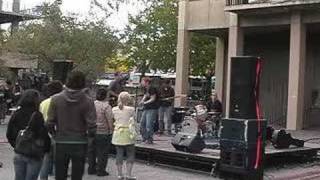 Frog Eyes - Bushels [Live 2007 Berkeley]