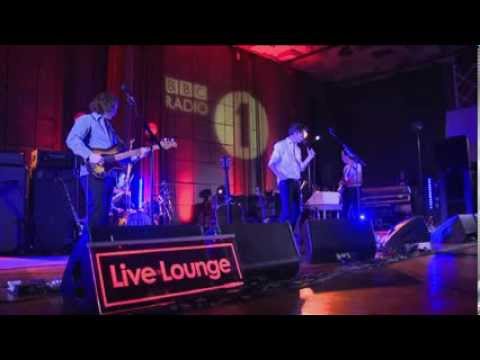 Arctic Monkeys - Hold On, We're Going Home (Drake) in the Live Lounge - UC-FQUIVQ-bZiefzBiQAa8Fw