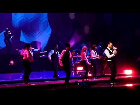 Justin Timberlake - Strawberry Bubblegum (20/20 Experience Tour Philadelphia 11-10-13)