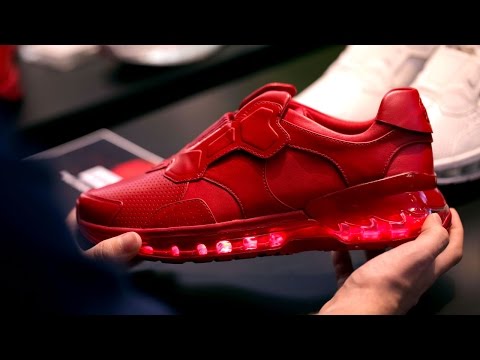 Lenovo’s smart running shoe - UCddiUEpeqJcYeBxX1IVBKvQ