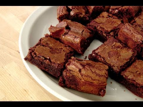 How to Make Fudgy Brownies - Recipe by Laura Vitale - Laura in the Kitchen Episode 111 - UCNbngWUqL2eqRw12yAwcICg