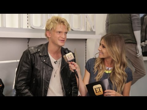 Cody Simpson Defends Justin Bieber, Miley Cyrus and Kendall Jenner, Teases New Music (EXCLUSIVE) - UCdtXPiqI2cLorKaPrfpKc4g