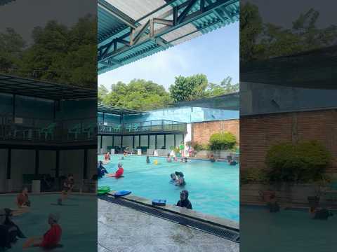 WAKTU LES BERENANG LAGI~