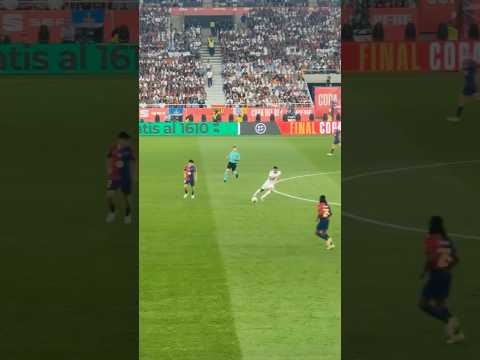 Jude Bellingham 🔥🤯 #fyp #football #realmadrid #barcelona #clasico #shorts  #برشلونة #ريال_مدريد