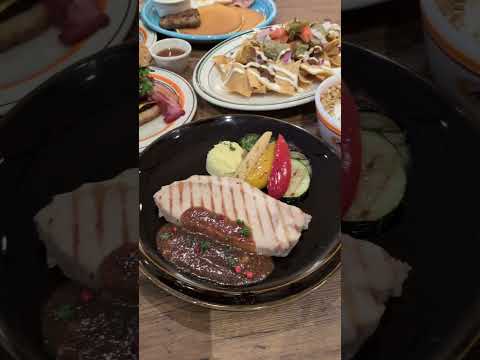 夜は「大人のエンダー」　お酒やポークステーキも楽しめるA&W、沖縄市に5月9日開店