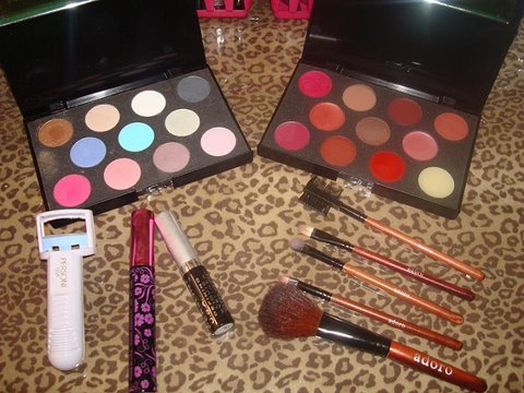 Personi USA Makeup - UCo5zIpjl2OQkYatd8R0bDaw