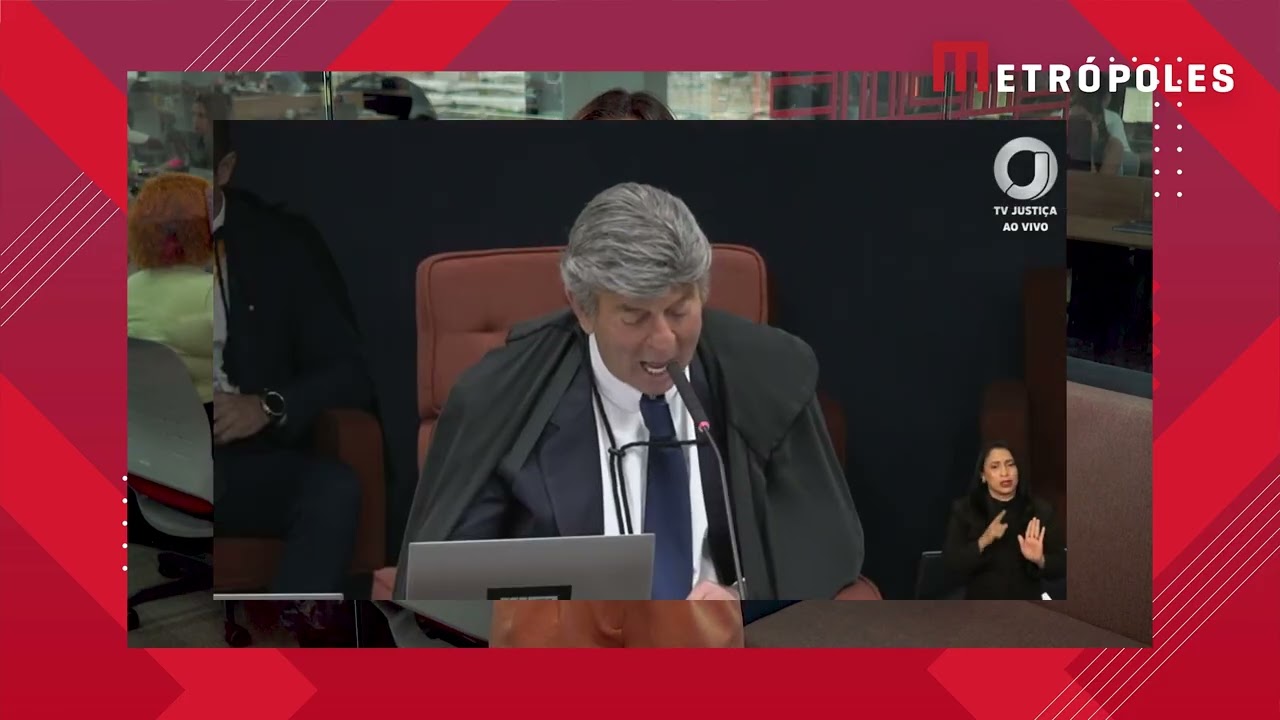 Após divergências de Fux Cármen Lúcia e Zanin são os próximos a votar
