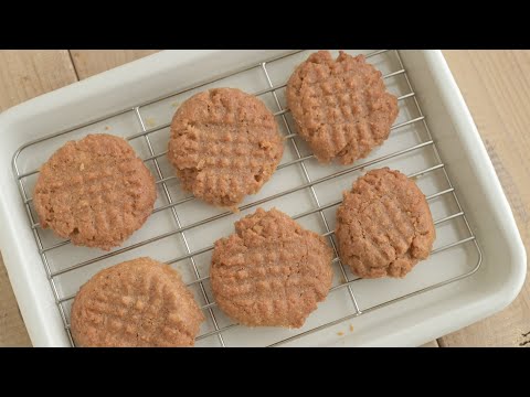 【グルテンフリー　ピーナッツバタークッキー】アメリカではホームメイドクッキーの定番。それを最高の材料3つだけで作りした。素材のおいしさが見えてきます。