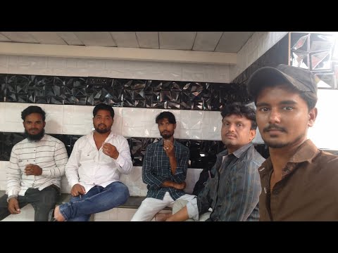 Akola Shahar ke SK Fareed Ustad ke kabutar Garmi Mein Sham Tak Ude hue hain