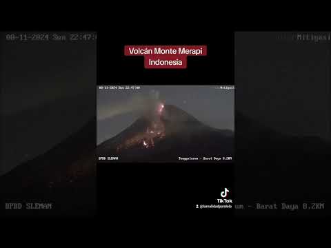 Volcán 🌋 en Indonesia. #volcan #volcano #indonesia #fenomenos #profecias profec