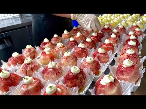 케이크 예약은 필수! 줄서서 먹는 케이크 공장의 복숭아 치즈 케익 Cheese peach cake making in cake factory - Korean street food