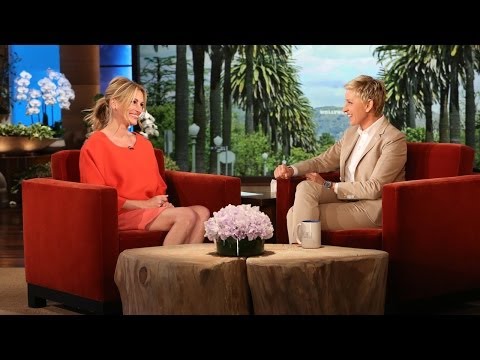 Julia Roberts Explains Her Tattoos - UCp0hYYBW6IMayGgR-WeoCvQ