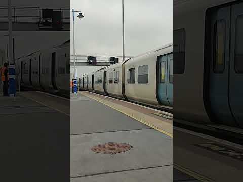 Thameslink Class 700 Departs Brighton Station (29/04/23) #train  #railway