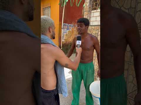 TEM ÁGUA AÍ ?? Moradores reclamam da falta de água #repostagem #humorbrasil #agua