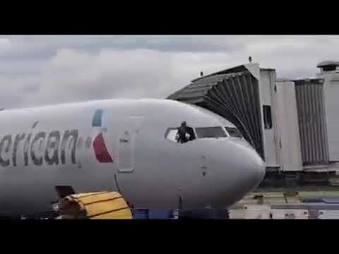Passenger breaks into cockpit of American Airlines plane at Honduras airport