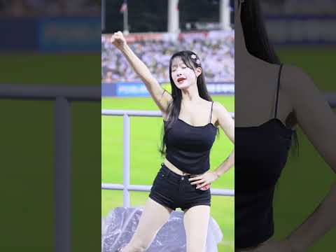 ssg랜더스 정설아치어리더 투혼의 랜더스 <strong>응원</strong> 직캠 #shorts #정설아 #치어리더 #<strong>응원</strong> #공연 #직캠 #영상 #ssg랜더스