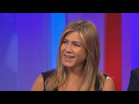 Jennifer Aniston Confesses to Watching 'Friends' Reruns -- and Never Liking the Theme Song! - UCdtXPiqI2cLorKaPrfpKc4g