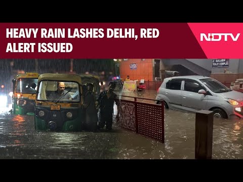 Delhi Rain News | Heavy Rain In Delhi Disrupts Traffic, Flight Operations Hit