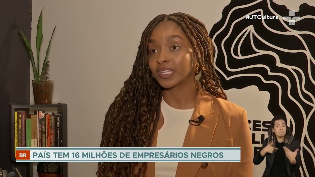 Mulheres negras estudam mais mas ganham menos diz estudo