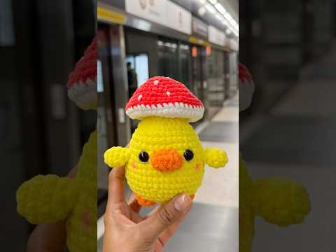 Cheeky Chick 🐥 Watch till the END 🤭 #shorts #crochet #amigurumi #trending #viral #dailyshorts #fyp