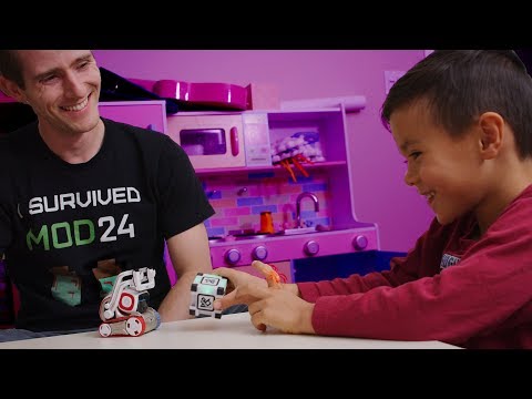 Introducing my kids to a TINY ROBOT! - Anki Cozmo Showcase - UCXuqSBlHAE6Xw-yeJA0Tunw