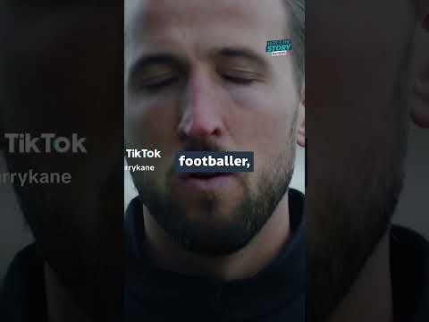 Statue of footballer unveiled online #itvnews #news #uk #football