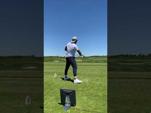Bad day to be a golf ball ️ #bears #nfl #golf video clip