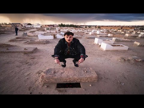 بحث على السحر في المقبرة !!!