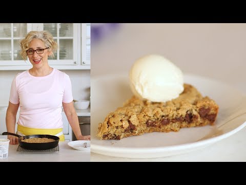 Skillet Chocolate Chip Cookie- Everyday Food with Sarah Carey