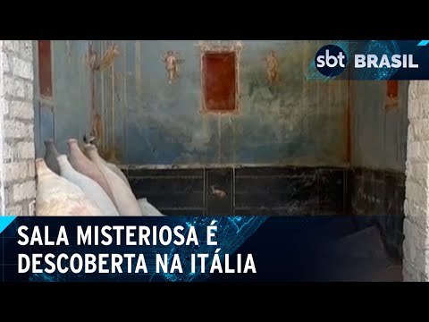 Sala com paredes pintadas de azul é descoberta em escavação | SBT Brasil (03/06/24)