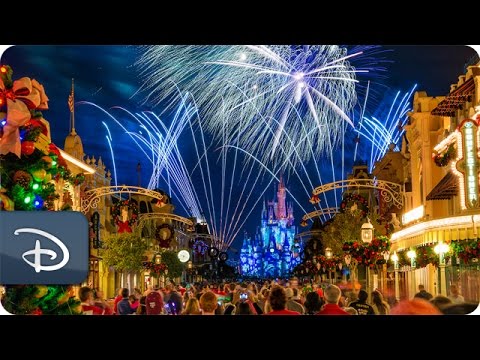 iNSIDE Disney Parks - Episode 5 | Christmas in July - UC1xwwLwm6WSMbUn_Tp597hQ