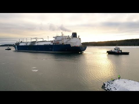 Finlândia recebe o primeiro terminal flutuante de GNL