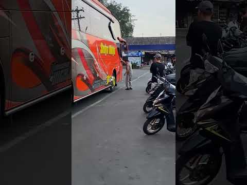 tutorial buka pintu tanpa handle 🤔🤔 #bus #shorts #basuri #sedyamulya #trending