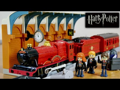 遂にあの世界がプラレールリアルクラスに！ハリー・ポッター ホグワーツ特急 ９と3/4番線のプラットホームにハリー・ロン・ハーマイオニー プラキッズ３体付き フクロウのカートもあって盛りだくさん☆