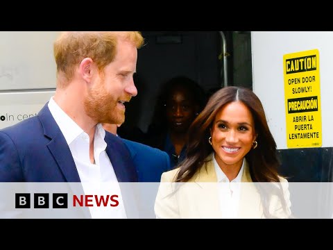 Harry and Meghan call for stronger social media protections for children | BBC News