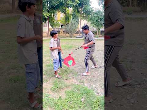 Aaj maine gusse meh <strong>sbb</strong> bacho ki patang faad di 😍🪁 #kite #kiteflying #patang #patangbazi