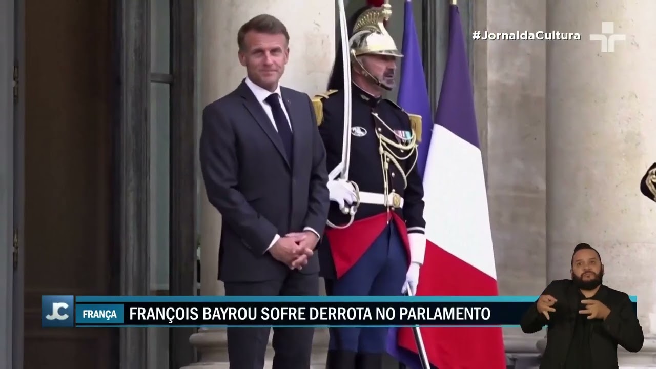 Primeiro ministro da França cai após derrota no Parlamento