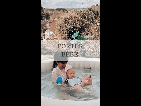 Porter bébé dans leau sans le contraindre #shorts