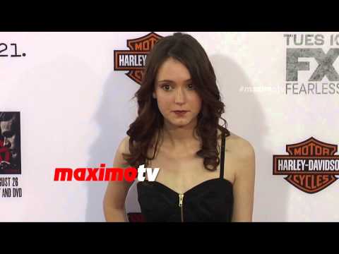 Hayley McFarland | Sons of Anarchy Season 7 Premiere | Red Carpet - UCybF_bgvjVTAPIm8HT-TNdQ