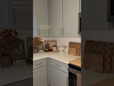 How cute do they display?? They are also perfect for hosting and have handy for the everyday use 🤍