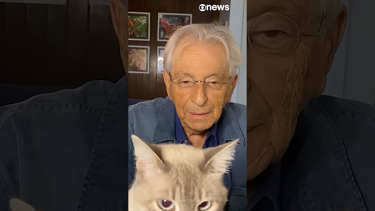Fernando Gabeira e seus gatos