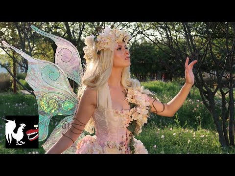 RT Life - Jessica Nigri turns Barb into a Faerie - UCzH3iADRIq1IJlIXjfNgTpA