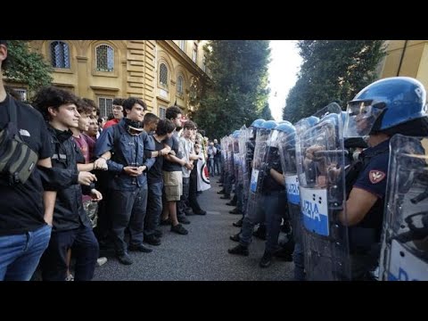 Corteo pro-Palestina a Roma, tensione e scontri studenti-polizia